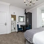 Studio With Scenic Marina Views